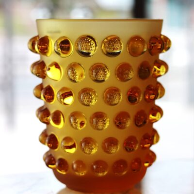 vase-mossi-ambre-lalique