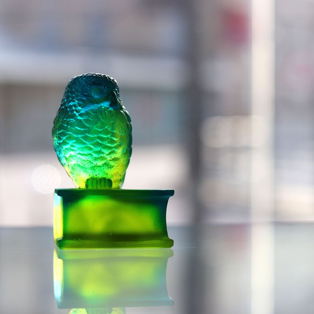 Green owl on book daum 2 chouette sur livre verte en cristal Daum