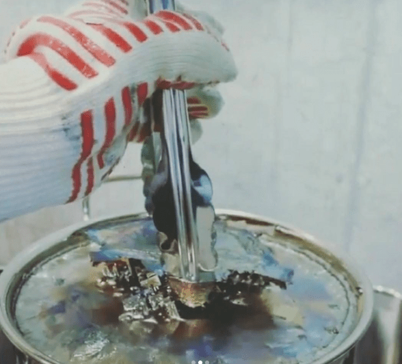 Bismuth crystals sculpture 7 Capture d’écran 2017 08 02 à 10.03.50