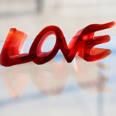 sculpture LOVE daum france