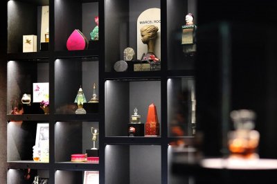 L'INCROYABLE ÉPOPÉE DU FLACON BACCARAT 12 visite exposition musee flacon de parfum de baccarat