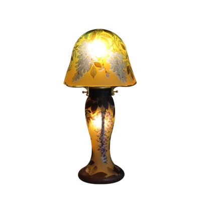 Lampe pâte de verre Tip Gallé décor glycine