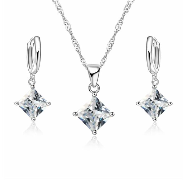 parure-bijou-carre-cristal