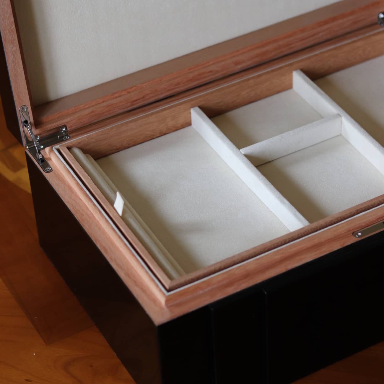 Red dragon Jewellery BOX IN BLACK LACQUERED Lalique 6 bijoux-boite-lalique