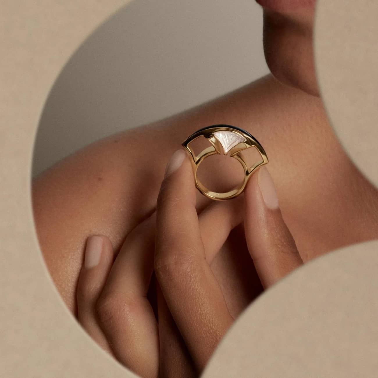 Bague Larcade cristal Lalique 3 bague-cristal-larcade-lalique