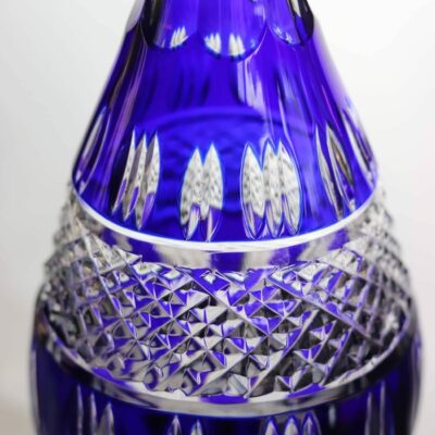 grande-carafe-cristal-vin-bleu