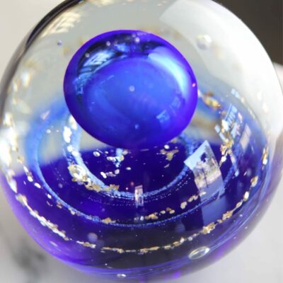 presse-papier-cristal-bleu