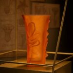 vase-lys-ambre-cristal-daum