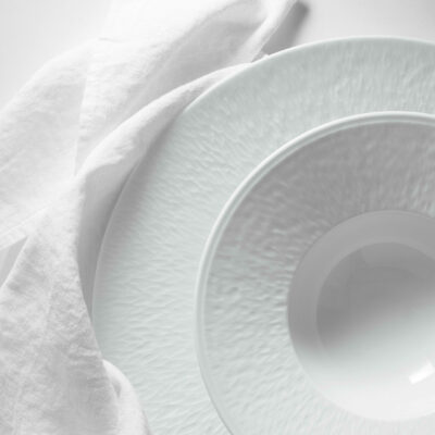 assiette-plate-a-aile-gravee-29-cm-mineral-raynaud